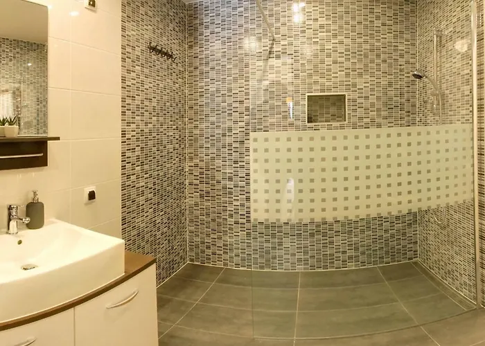 Lusyhouse Tatil Evi *